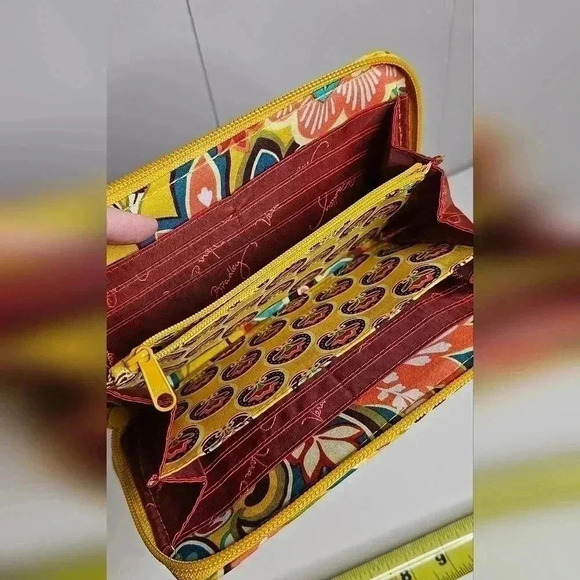 Vera Bradley Lizzy Hipster Provencal Yellow Floral Crossbody Purse and Wallet - Picture 7 of 13